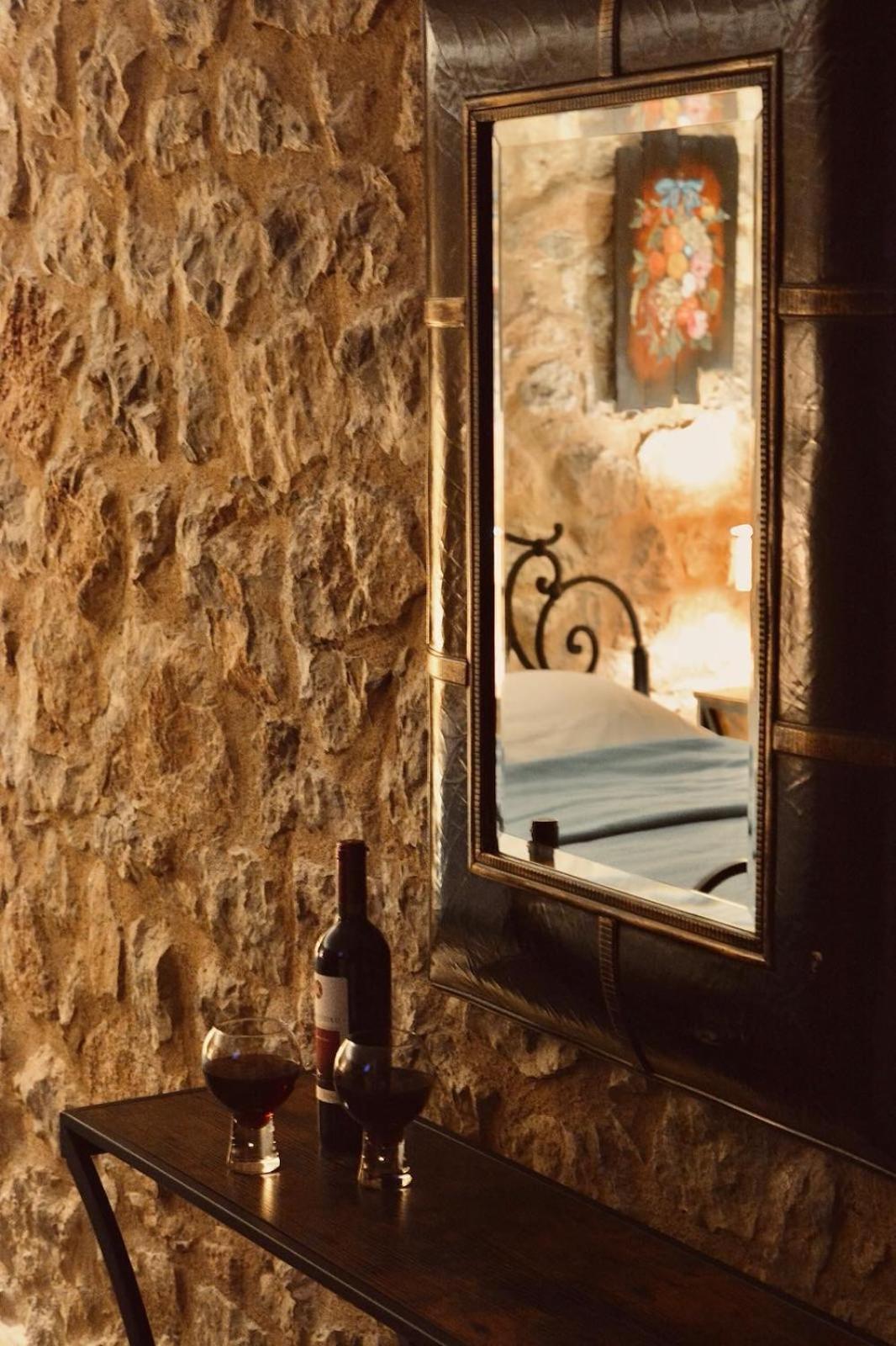 Alexandros Guesthouse Arachova Eksteriør billede