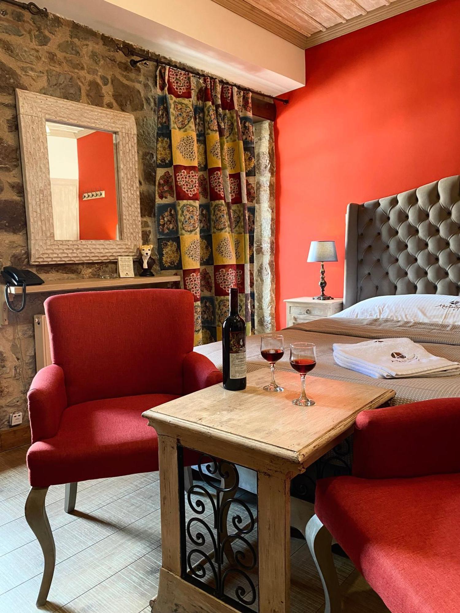 Alexandros Guesthouse Arachova Eksteriør billede