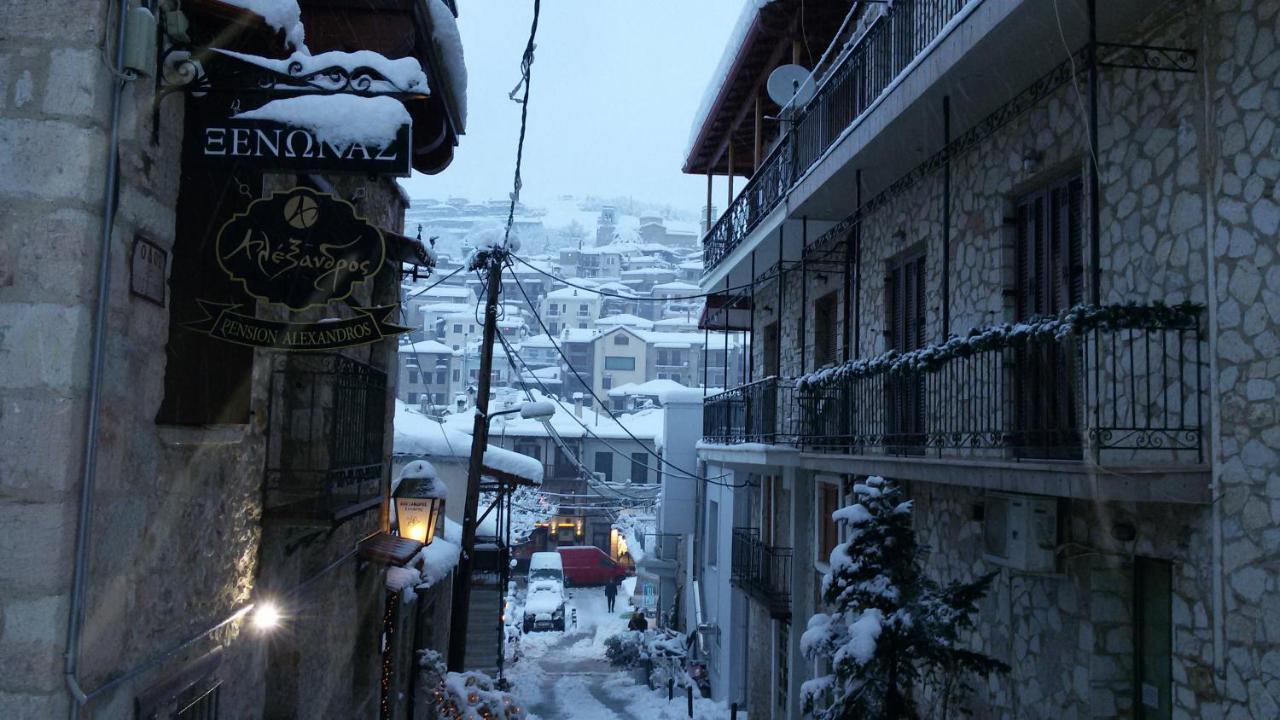Alexandros Guesthouse Arachova Eksteriør billede
